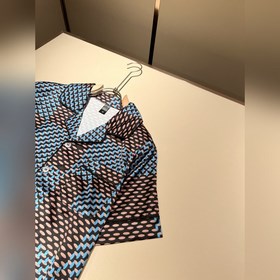 Louis Vuitton, семья Луи, новая весенняя и летняя коллекция Monog