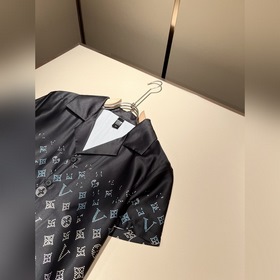 Louis Vuitton, семья Луи, новая весенняя и летняя коллекция Monog