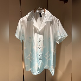 Louis Vuitton, семья Луи, новая весенняя и летняя коллекция Monog