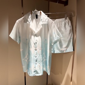 Louis Vuitton, семья Луи, новая весенняя и летняя коллекция Monog