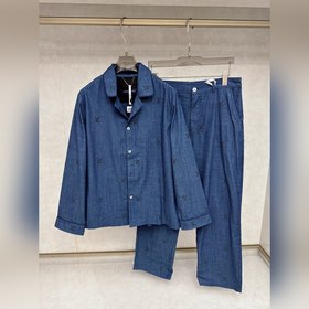 Цена одежды 3500, цена брюк 3500, версия LOUIS VUITTON Louis Vuit