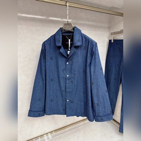 Цена одежды 3500, цена брюк 3500, версия LOUIS VUITTON Louis Vuit