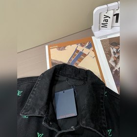 LV Denim — идеальное сочетание классики модных тенденций. Черная 