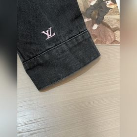 LV Denim — идеальное сочетание классики модных тенденций. Черная 