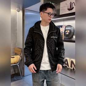 Оригинальная модель с официального сайта Louis Vuitton, предварит
