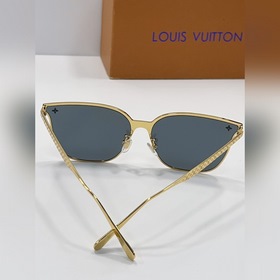 LOUIS VUITTON  МОДЕЛЬ： Z2487U Размер： 64 x 14 x 145