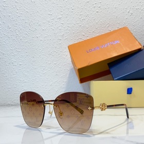 LOUIS VUITTON МОДЕЛЬ： Z2459U РАЗМЕР： 61 x 18 x 145