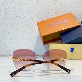 LOUIS VUITTON МОДЕЛЬ： Z2459U РАЗМЕР： 61 x 18 x 145