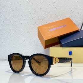 LOUIS VUITTON МОДЕЛЬ： Z2060E РАЗМЕР： 50 x 23 x 145