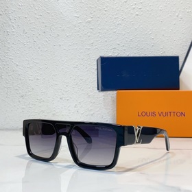 Louis VUITTON MOD： Z2062W Размер： 133-0-140