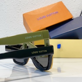 LOUIS VUITTON МОДЕЛЬ： Z2442U