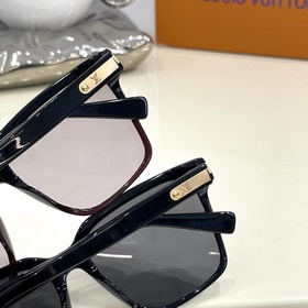 LOUIS VUITTON МОДЕЛЬ： Z02308 РАЗМЕР： 57х16-145