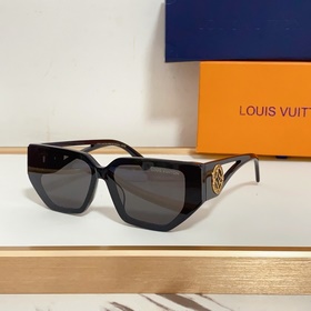 LOUIS VUITTON  МОДЕЛЬ： Z4U Размер： 67 x 12 x 145