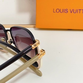 LOUIS VUITTON MOD： Z2045U Размер： 57 x 17 x 145