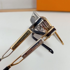 LOUIS VUITTON МОДЕЛЬ： Z1303 РАЗМЕР： 57 x 16 x 145
