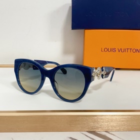 LOUIS VUITTON МОДЕЛЬ： Z2250W РАЗМЕР： 53 x 22 x 135