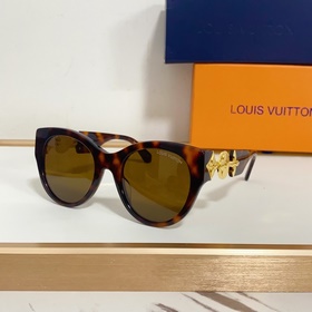 LOUIS VUITTON МОДЕЛЬ： Z2250W РАЗМЕР： 53 x 22 x 135