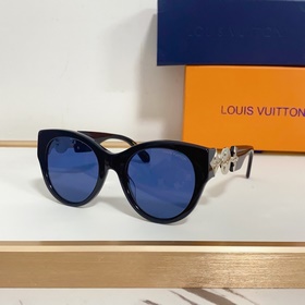LOUIS VUITTON МОДЕЛЬ： Z2250W РАЗМЕР： 53 x 22 x 135