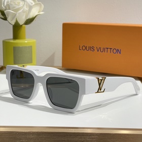 Louis VUITTON MOD： Z2178E Размер： 54-20-145