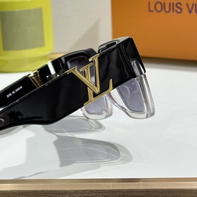Louis VUITTON MOD： Z2178E Размер： 54-20-145