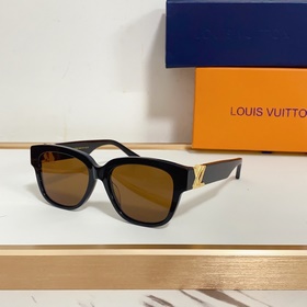 LOUIS VUITTON MOD： Z1762 Размер： 53 x 18 x 140