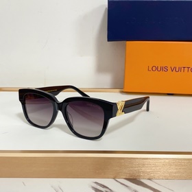 LOUIS VUITTON MOD： Z1762 Размер： 53 x 18 x 140