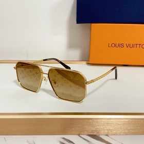 LOUIS VUITTON MOD： Z1301 Размер： 62 x 12 x 45