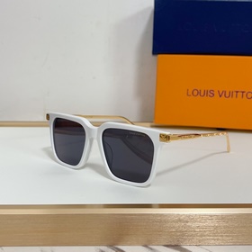 LOUIS VUITTON MOD： Z1826W Размер： 52х17х140