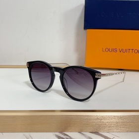 LOUIS VUITTON MOD： Z1669E Размер： 52 x 21 x 140