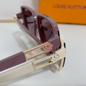 LOUIS VUITTON МОДЕЛЬ： Z1875 РАЗМЕР： 63х15-145