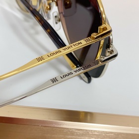 LOUIS VUITTON MOD： Z1308 Размер： 61 x 14 x 145