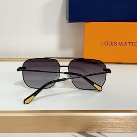 LOUIS VUITTON MOD： Z1309 Размер： 61 x 13 x 145