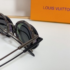 LOUIS VUITTON MOD： Z223U Размер： 45 x 29 x 147