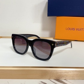 LOUIS VUITTON  МОДЕЛЬ： Z2725W РАЗМЕР： 54 x 17 x 145