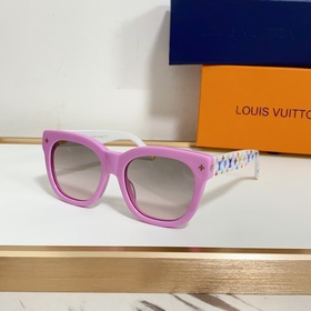 LOUIS VUITTON  МОДЕЛЬ： Z2725W РАЗМЕР： 54 x 17 x 145