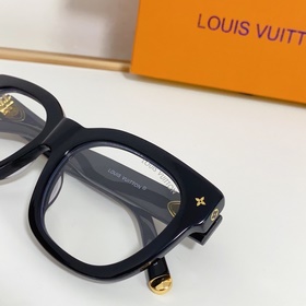 LOUIS VUITTON  МОДЕЛЬ： Z2725W РАЗМЕР： 54 x 17 x 145