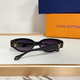 LOUIS VUITTON MOD： Z0662 Размер： 51 x 23 x 145