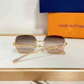 LOUIS VUITTON МОДЕЛЬ： Z1876  РАЗМЕР： 57х16-145
