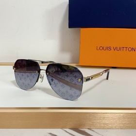 LOUIS VUITTON  МОДЕЛЬ： Z1304 Размер： 62 x 13 x 45