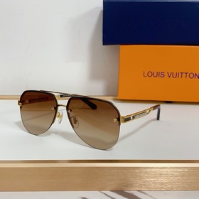 LOUIS VUITTON  МОДЕЛЬ： Z1304 Размер： 62 x 13 x 45