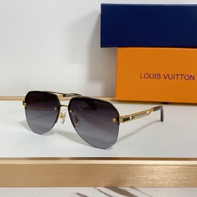 LOUIS VUITTON  МОДЕЛЬ： Z1304 Размер： 62 x 13 x 45