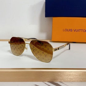 LOUIS VUITTON  МОДЕЛЬ： Z1302 Размер： 61 x 14 x 145