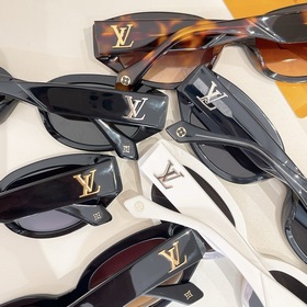 LOUIS VUITTON МОДЕЛЬ： Z0662 РАЗМЕР： 51 x 23 x 145