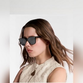 LOUIS VUITTON  МОДЕЛЬ： Z2136U Размер： 56 x 19 x 143