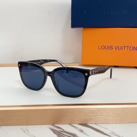 LOUIS VUITTON  МОДЕЛЬ： Z2136U Размер： 56 x 19 x 143