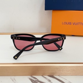 LOUIS VUITTON  МОДЕЛЬ： Z2136U Размер： 56 x 19 x 143