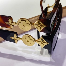 LOUIS VUITTON МОДЕЛЬ： Z2249W РАЗМЕР： 55х21-135