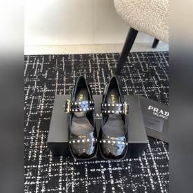 Покупка по доверенности Prada 25ss Ранневесенняя новинка Классич