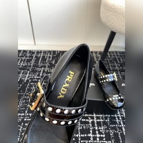 Покупка по доверенности Prada 25ss Ранневесенняя новинка Классич