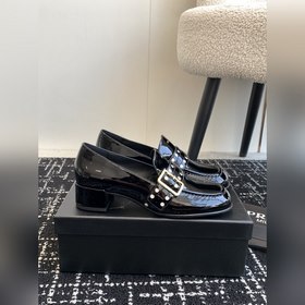 Покупка по доверенности  Prada 25ss Ранневесенняя новинка Класси